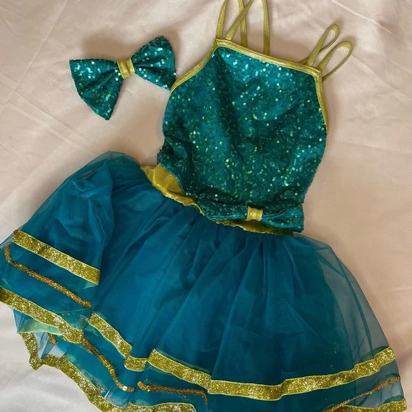 Weissman IC (7/8) Dance Costume - Picture 9 of 10